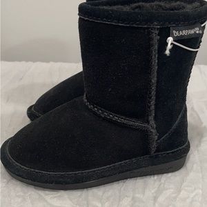 Bear Paw Toddler Size 7